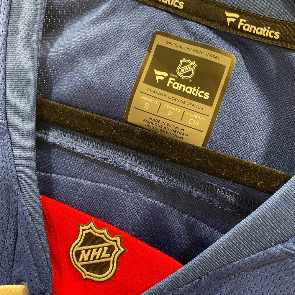 New with tags, never worn women’s rangers jersey size S. Non smoking. McDonagh - Picture 3 of 4